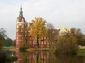 新城(Neues Schloss)