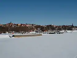 湖から見たエステルスンド