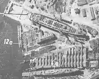 オルジョニキーゼ工廠で建造中のソビエツキー・ソユーズ1941年6月26日 ドイツ空軍の偵察機により撮影された航空写真