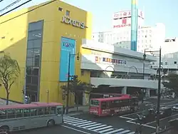 新潟市中央区にある万代シテイバスセンタービル。このビルの3階に新潟万代東宝があった。