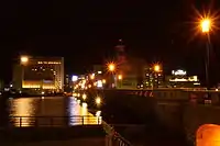 夜の萬代橋