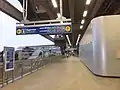 2階連絡コンコース（奥がBTS）
