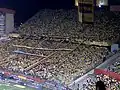 バルセロナのバーラ・ブラーバ（サポーター組織）である「スル・オスクーラ」