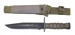 米海兵隊が採用したOKC-3S銃剣。ケイバー・ナイフの特徴を継承している。