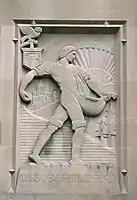 リー・ローリー作『The Sower』1928年。ミシガン州立大学のアールデコ様式レリーフ
