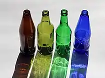 色とりどりのガラス瓶