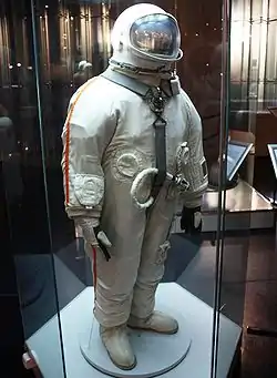 ベールクト宇宙服