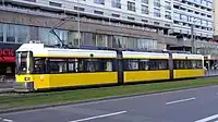 片運転台車両のGT6N形や更新車両には左側面に乗降扉がない（2007年撮影）
