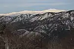 船山から望む両白山地の別山と白山(2015年3月28日)