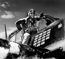 キルマークで飾られたアレキサンダー・ブラシウのF6F