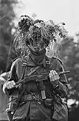 UZIを持つオランダ陸軍の兵士（1986年8月20日）