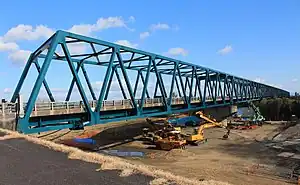 西側の木曽川右岸下流から望む尾濃大橋(2015年1月12日)