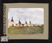 北米の先住民の生活の場（北米、Siksikaのインディアンのティピー群（モンタナ州）