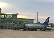 サウスウエスト航空に対抗してユナイテッド航空が運航開始した「シャトル・バイ・ユナイテッド」(オクラホマシティにて)