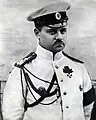 海軍将校服（夏季）の着用例（ボリス・ヴィリキツキー）