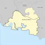 1790年に発足したブーシュ＝デュ＝ローヌ県と現在の境界線。