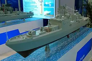 ブラモスを垂直発射するフリゲート艦の模型