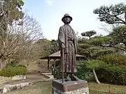 金田一耕助像