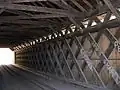 Brown Covered Bridgeの内部