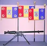 右から見たAG-9こちらの三脚には車輪が付いていない