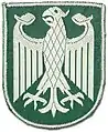 制服左上腕に着用されたBGSの徽章（Bundesadler、 連邦鷲章）