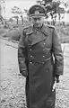 革製外套着用のギュンター・フォン・クルーゲ元帥（1944年北フランス）