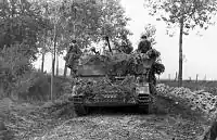 1944年夏、北フランスで撮影されたメーベルワーゲン
