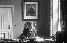 執務するマイスナー、1928年