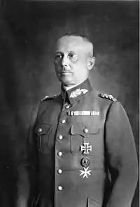 1932年、将官の軍服を着るヴェルナー・フォン・フリッチュ中将