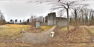 城跡遠景