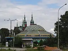 ポーランドキエルツェのUFO型バスターミナル(2012年)
