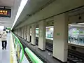 ホームドア設置前(2009年2月)