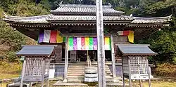 24時間ライブ配信中の本堂