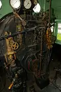 蒸気機関車の罐焚口の一例(国鉄C12形蒸気機関車)