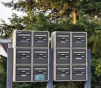 フランスのコミュニティの地区共同の郵便受け