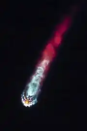 大気圏を出るファルコン9