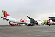 エアバスA330-900（保有数100機目記念ステッカー付）