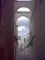 市街の狭い通り