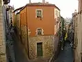 狭い小路