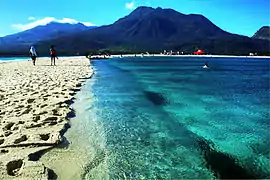 ホワイト島の海岸線