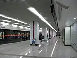 B1F 6号線北方向（港城路方面）ホーム