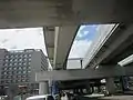 同左
