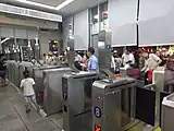 改札口