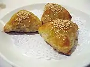 zh:叉燒酥