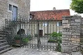小説家ベルナール・クラヴェルがかつて暮らした住宅