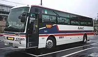 羽田線のエアロバス7303号車(旧塗色「Kanacカラー」)