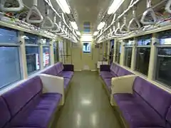 4次車の車内全景