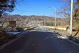 右岸側橋詰より望む。
