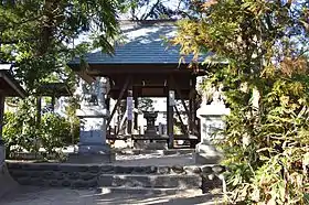 児ノ口社拝殿（久保町、2014年（平成26年）1月）