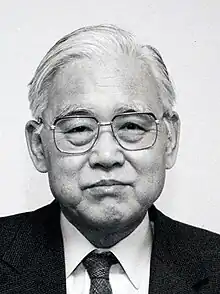 吉田民人(肖像写真)